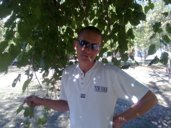 Саша Иванов