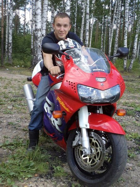 Александр Лобанов