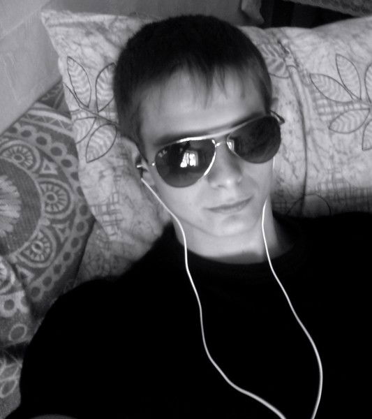 Денис Подгорный