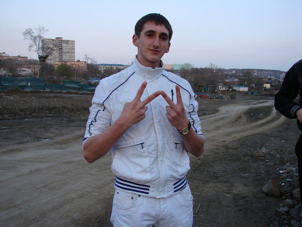 Роман Тихонов