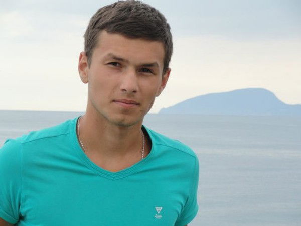 Женя Логвинов