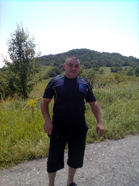 Армен Галустян