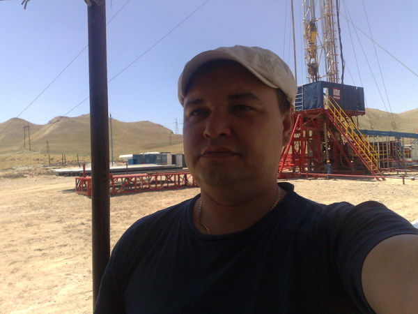 Олег Попугаев