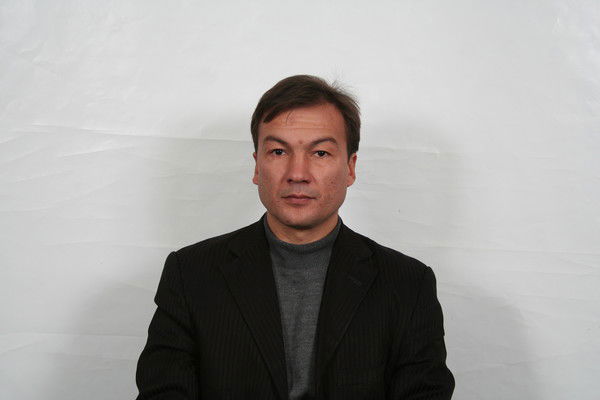 Кахрамон Умаров