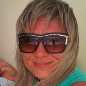 Анна Баженова