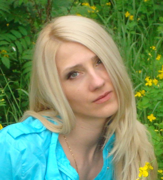 Алина Леонова