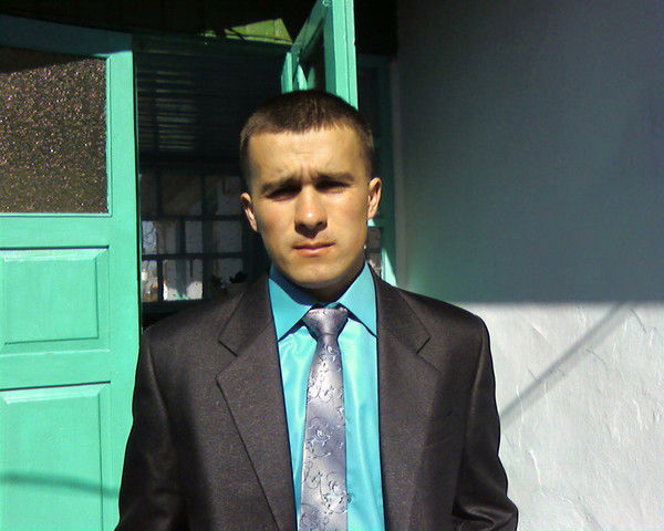 Саша Олексiв