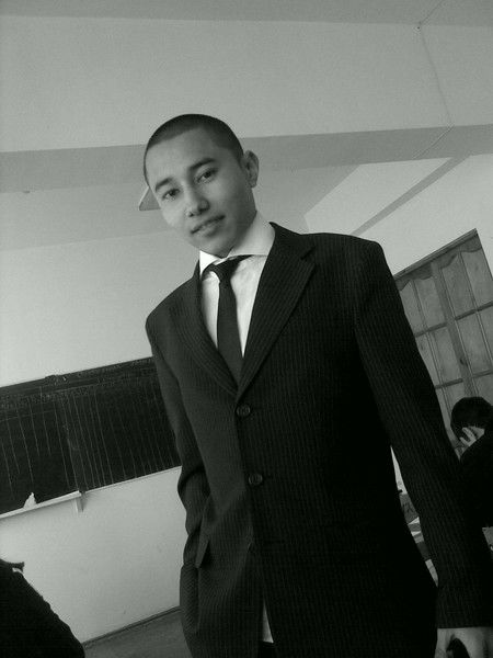 Азамат Кайратов