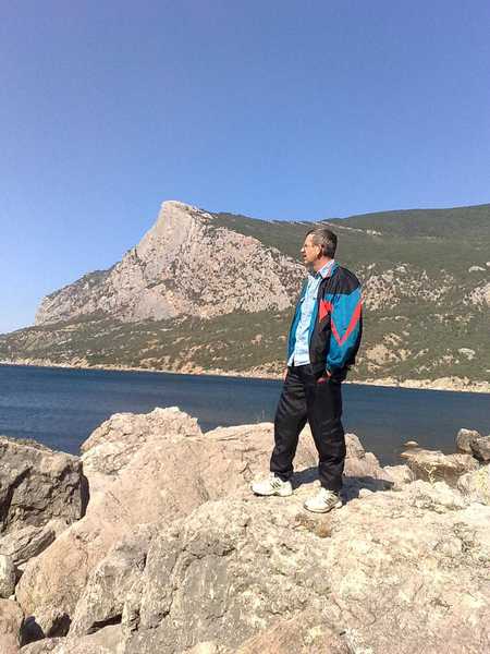 Владимир Серов