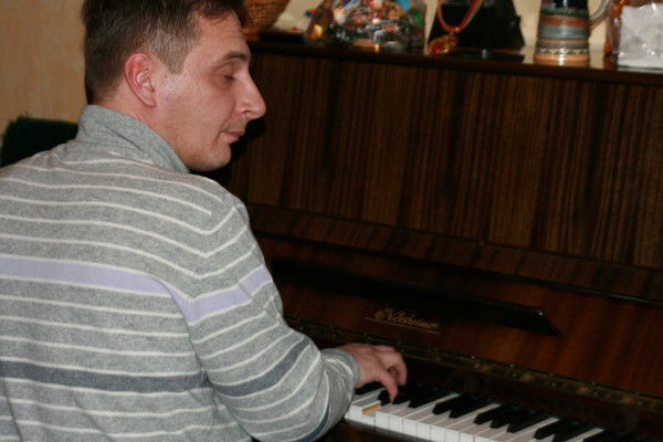 Василий Харитонов