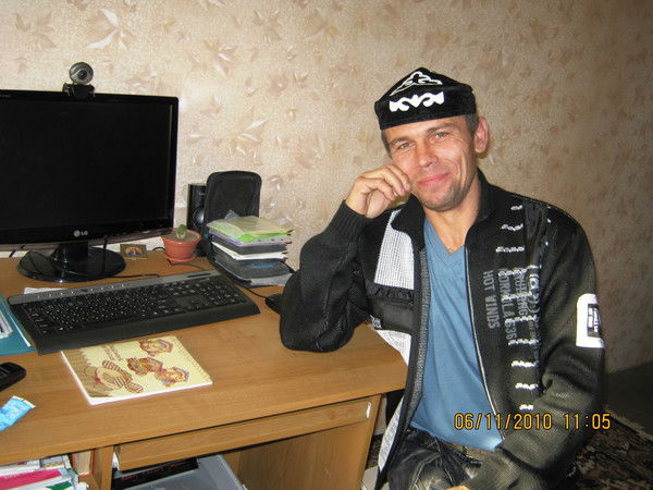 Валерий Петров