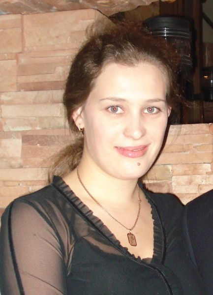 Лена Ястребова