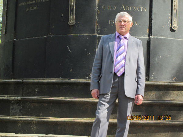 Иван Иванов