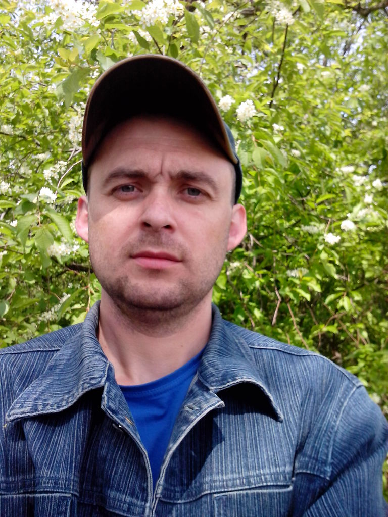 Виктор Титов