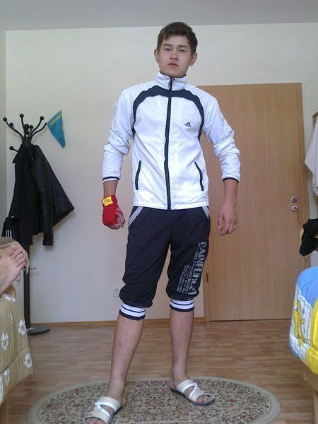 Не Важно Кто Я ...................