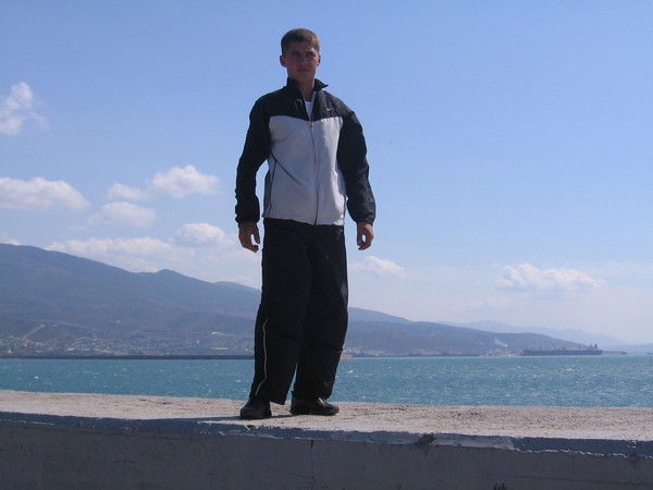 Артем Сафонов