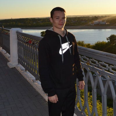 Александр Пересторонин