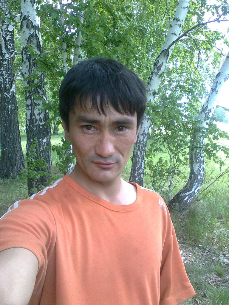 Умат Бархоев