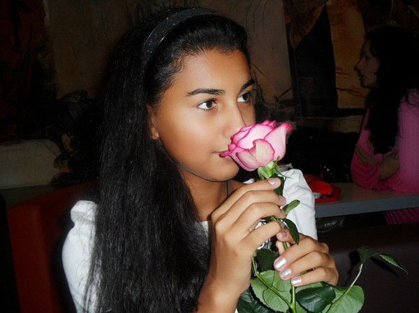 Самира Достдар