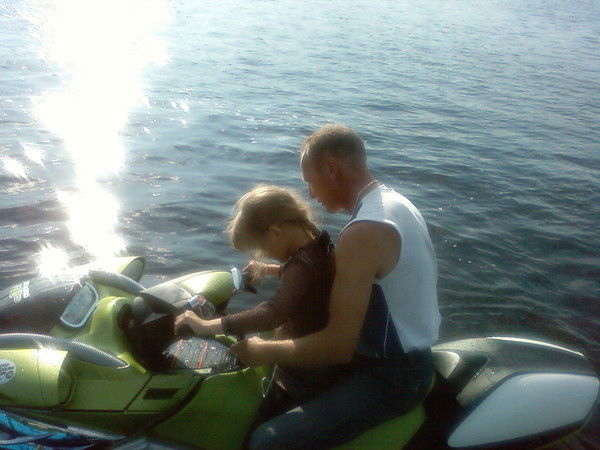 Олег Комаров