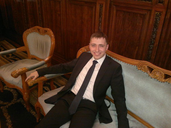 Дмитрий Лазарев