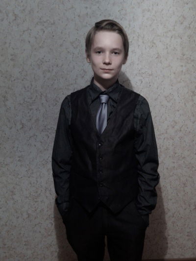 Дмитрий Попов