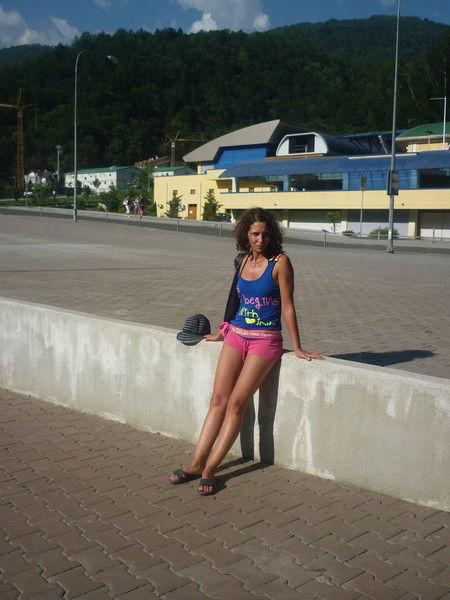 Лена Бодрая