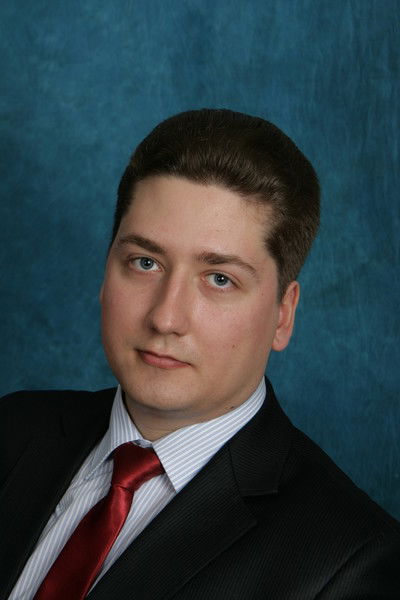 Антон Долгов