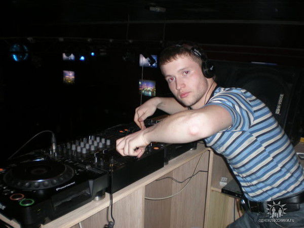 Борис Кустуров