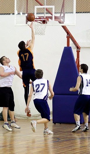 Виталий Безруков