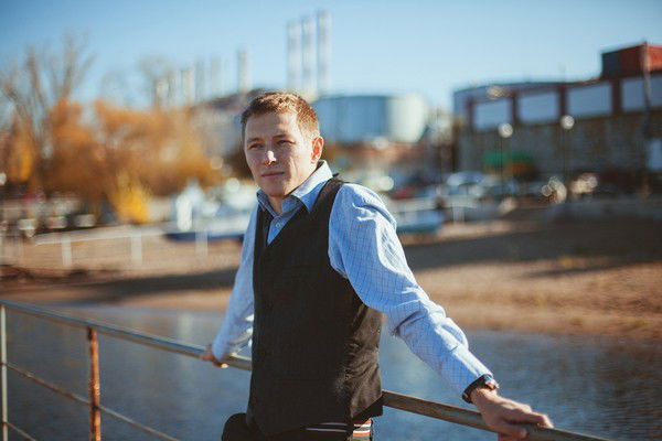 Виктор Комаров