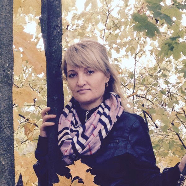 Оксана Комова