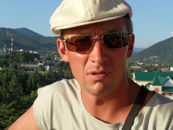 Слава Леонтьев