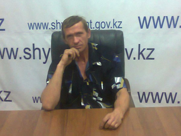 Александр Голов