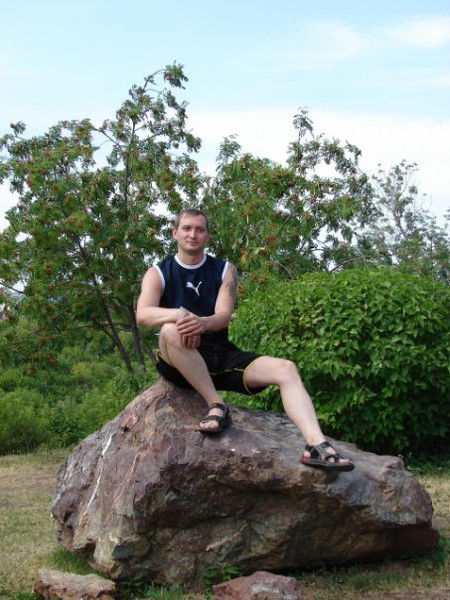 Дмитрий Стариков