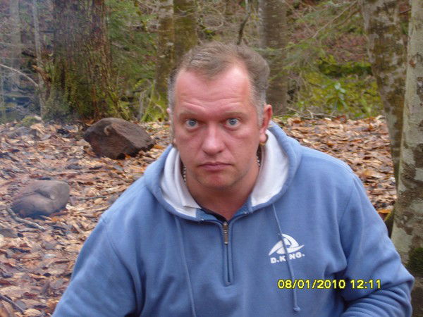 Валера Нешкумай