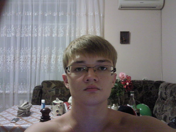 Роман Аристов