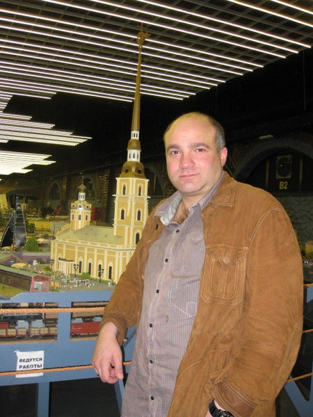 Александр Владимирович