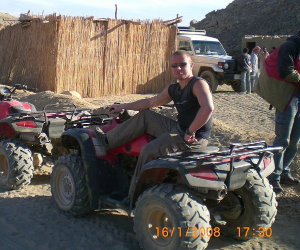 Олег Николаев