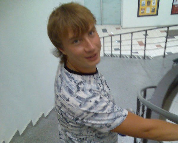 Андрей Белов