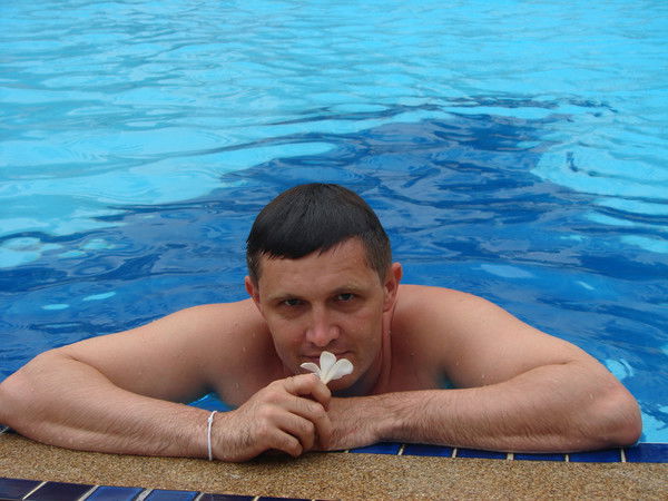 Александр Захаров