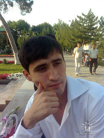 Умид Назаров