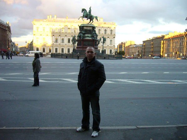 Николай Ловаков