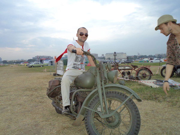 Иван Кондратов