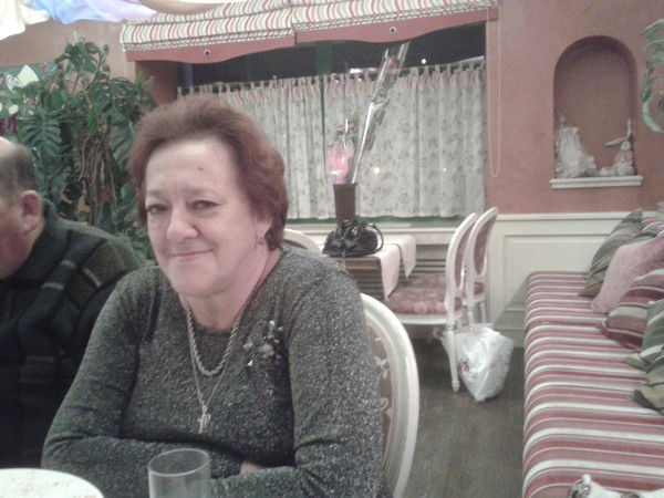 Надя Бескровная