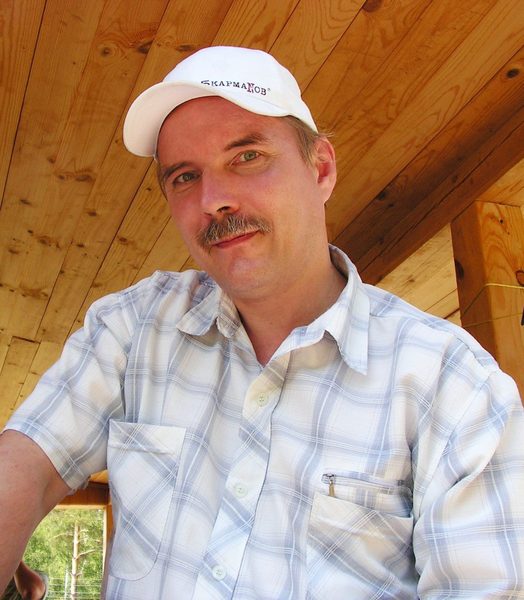 Константин Попов