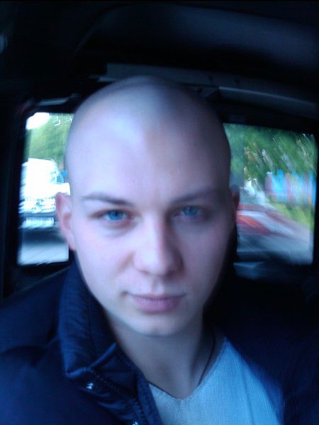 Артём Тихончук