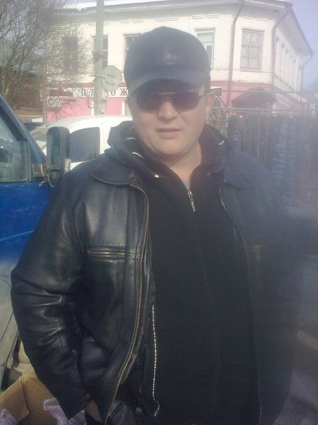 Эдуард Попов