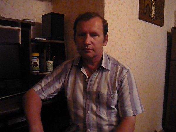 Николай Янов