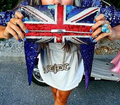 Ąßτøþ Τßøęú צΛыδใรห